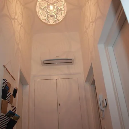 Insidelecce Λέτσε